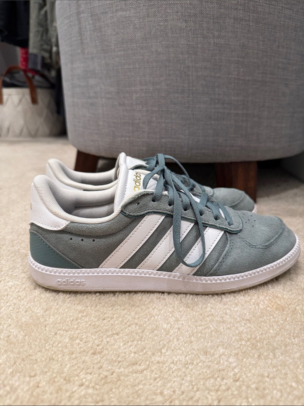 Women’s Adidas Breaknet Sleek Sneakers Hazy Emerald Green Cloud White Size 6.5